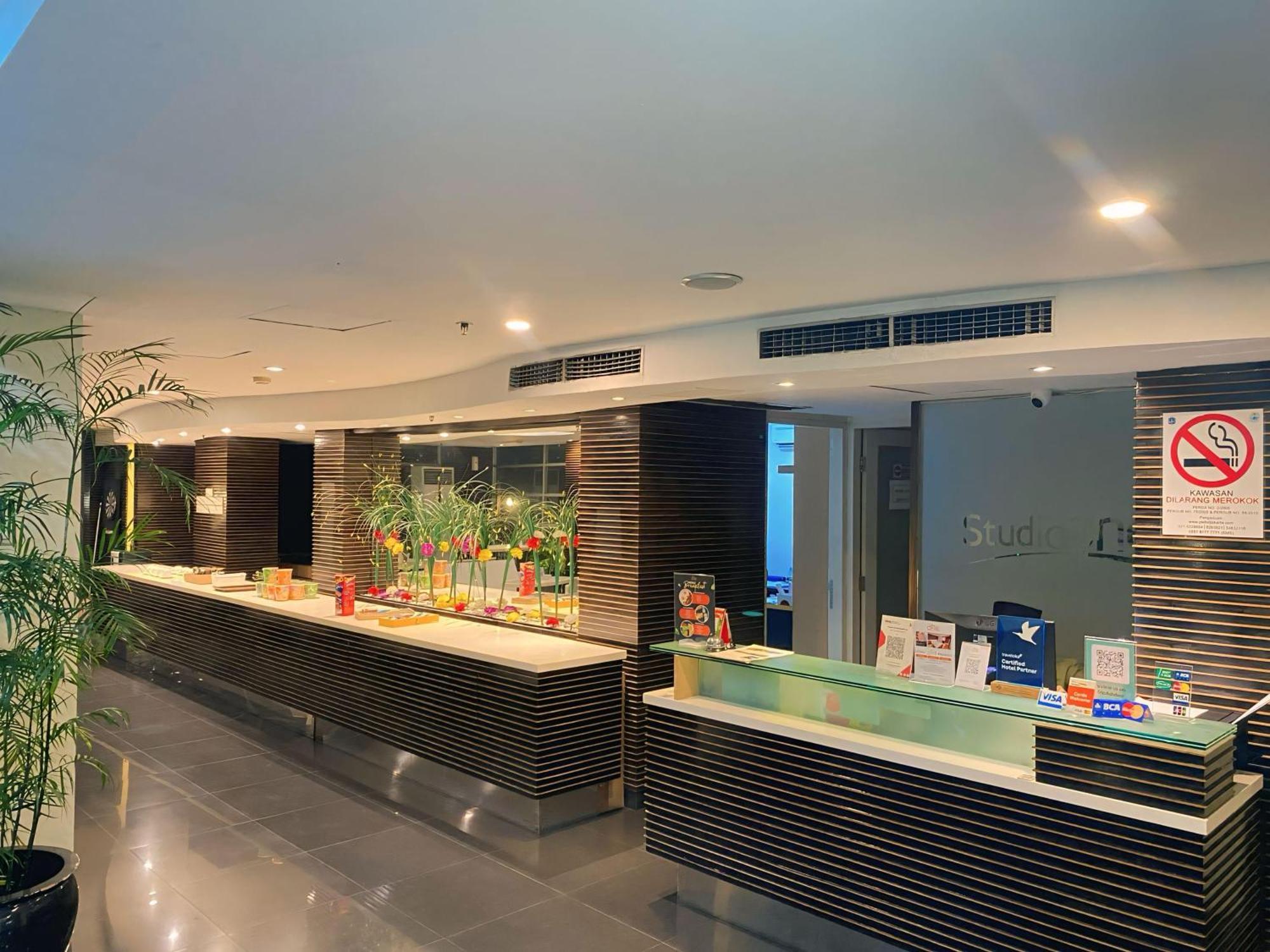 Hotel Studio One Thamrin 2*